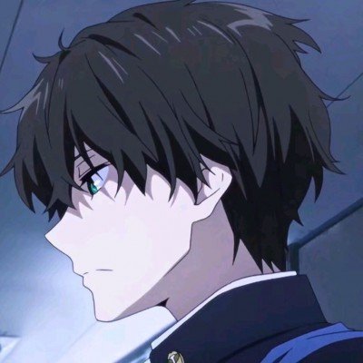 眼镜王蛇爬向民房两幼童浑然不觉